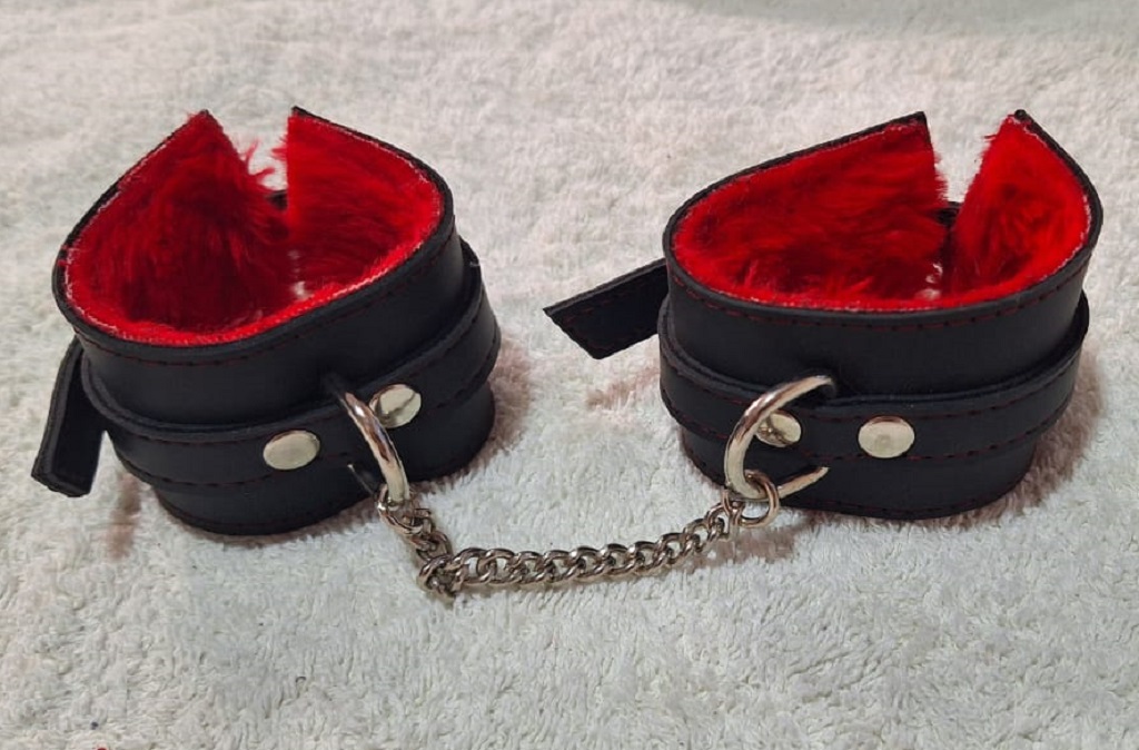 esposas eco cadena roja Esposas Ecocuero-Plush c/cadena - Roja